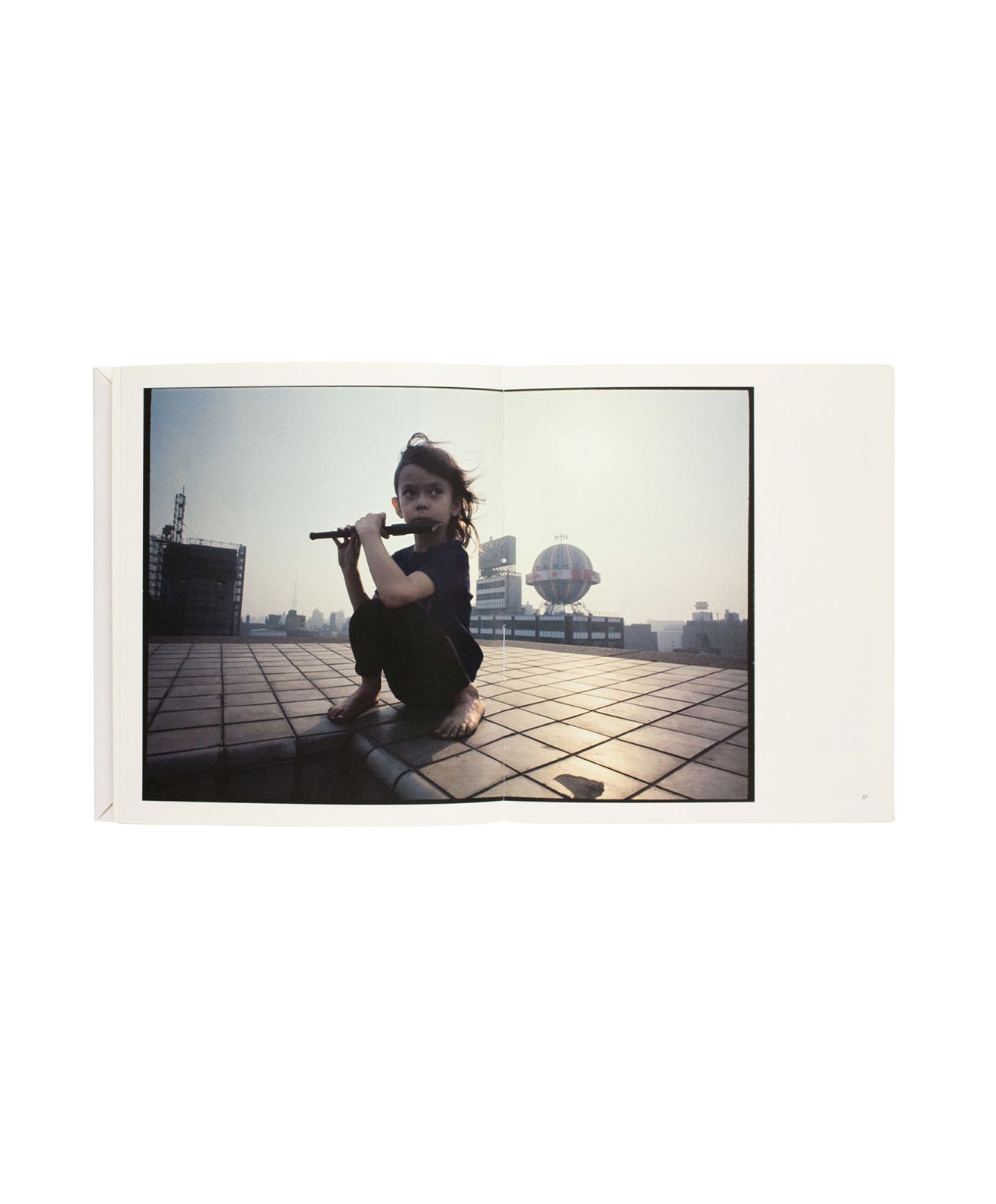 HAJIME SAWATARI - A GIRL AT PLAY