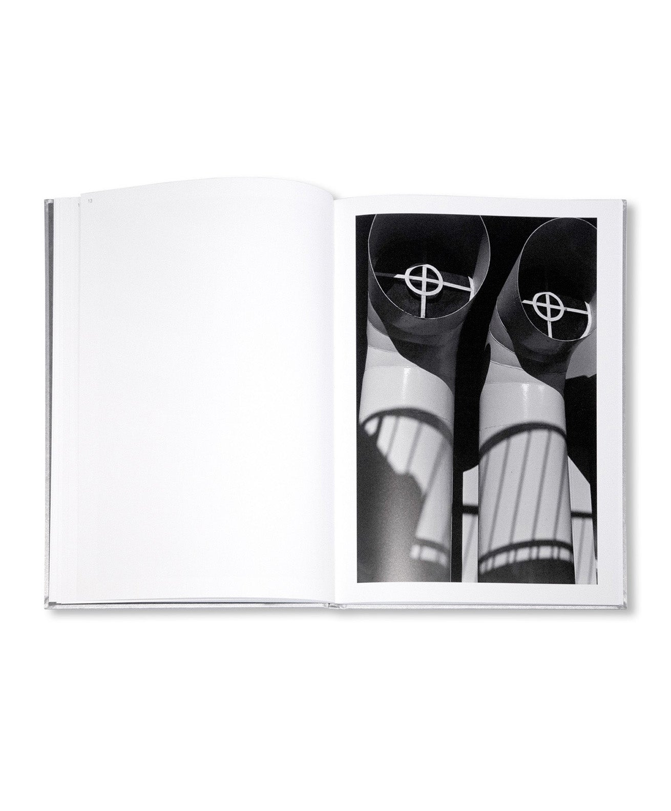 Tsukiji Hitoshi - Shashin (写真 / Photograph)