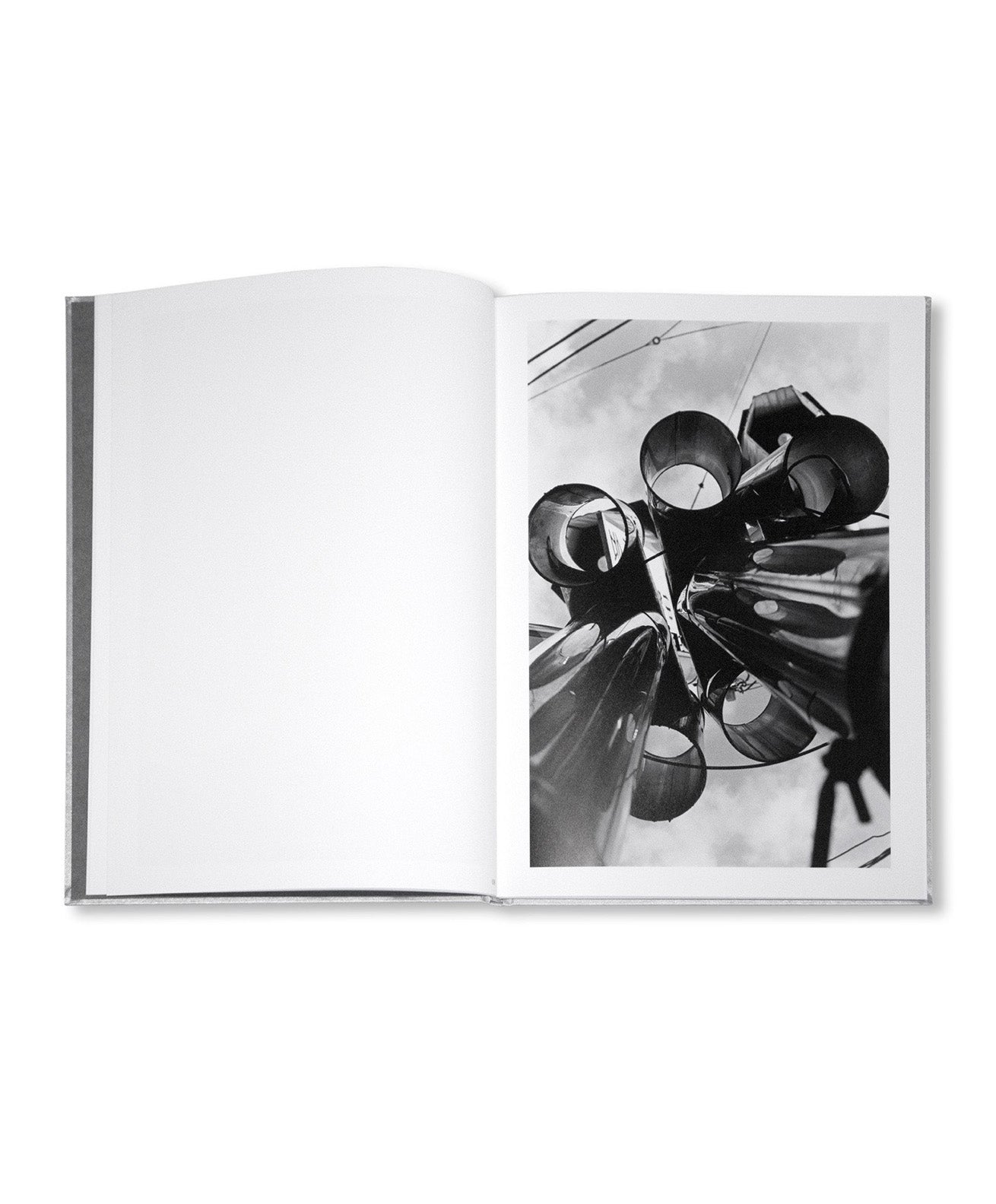 Tsukiji Hitoshi - Shashin (写真 / Photograph)