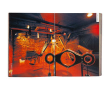 Charger l&#39;image dans la galerie, Kyoichi Tsuzuki - Love Hotels
