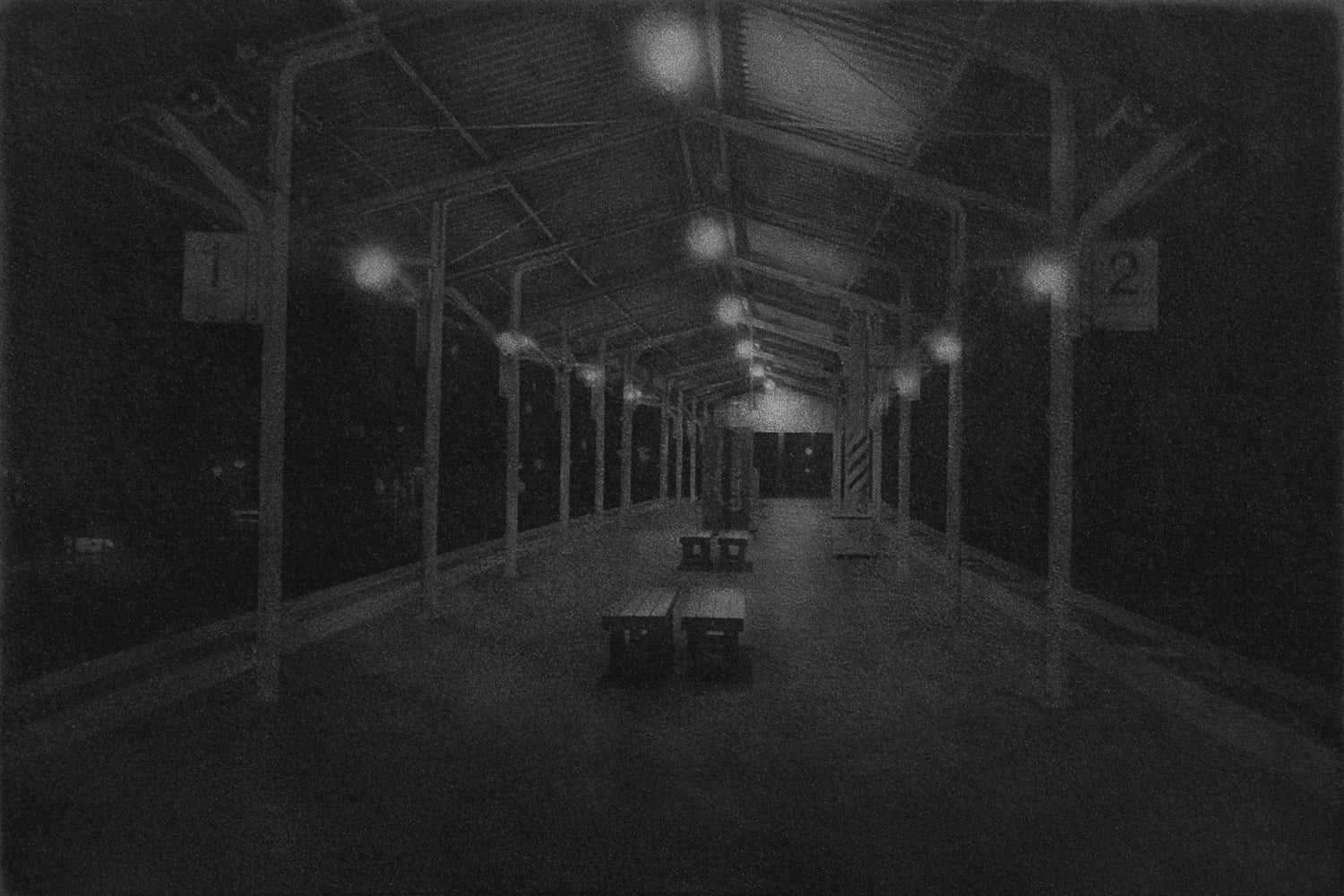 夜の駅  Station