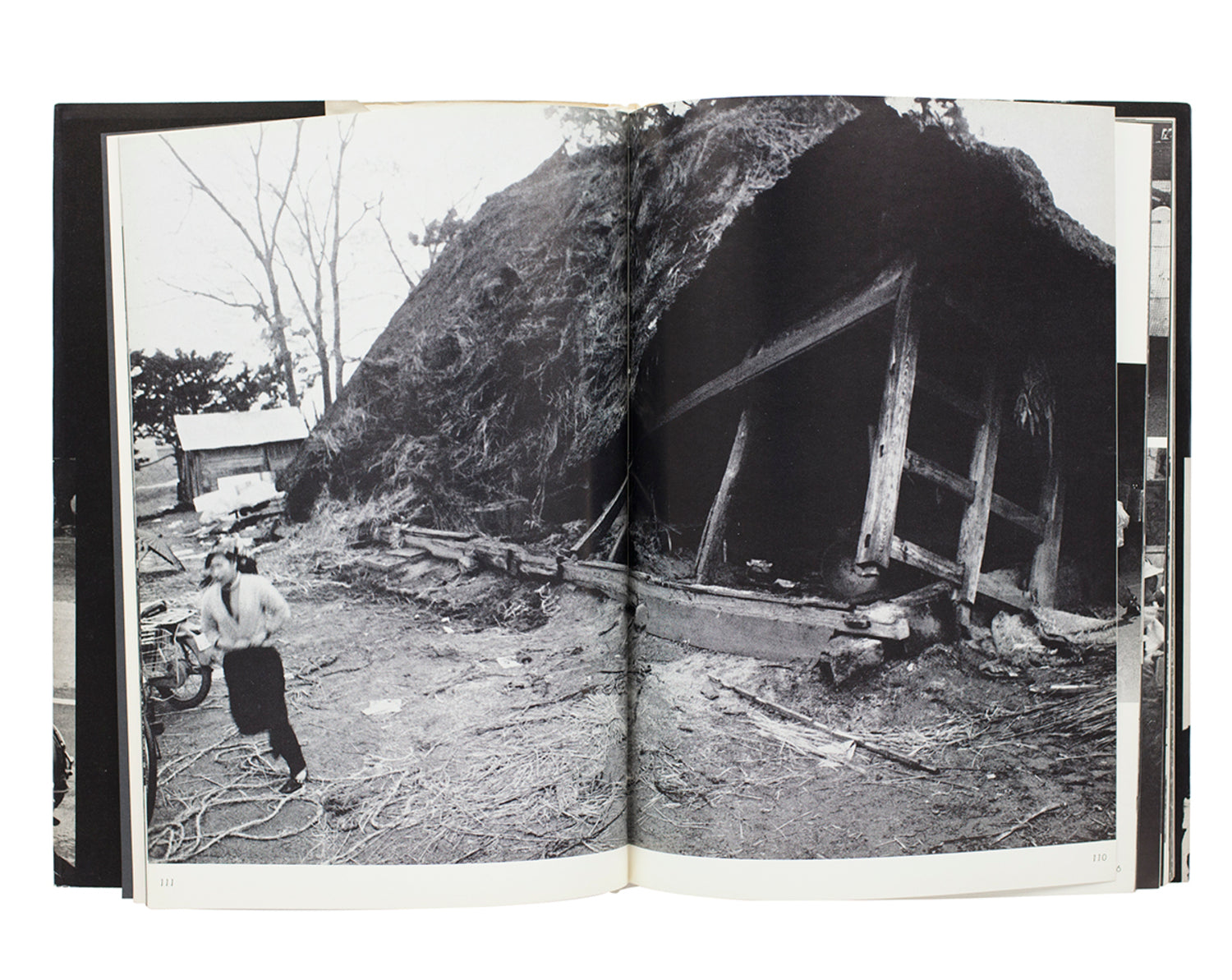 Record & Instant: Documentary Photographs of Takashi Hamaguchi 1959-1968 (Kiroku to Shunkan)