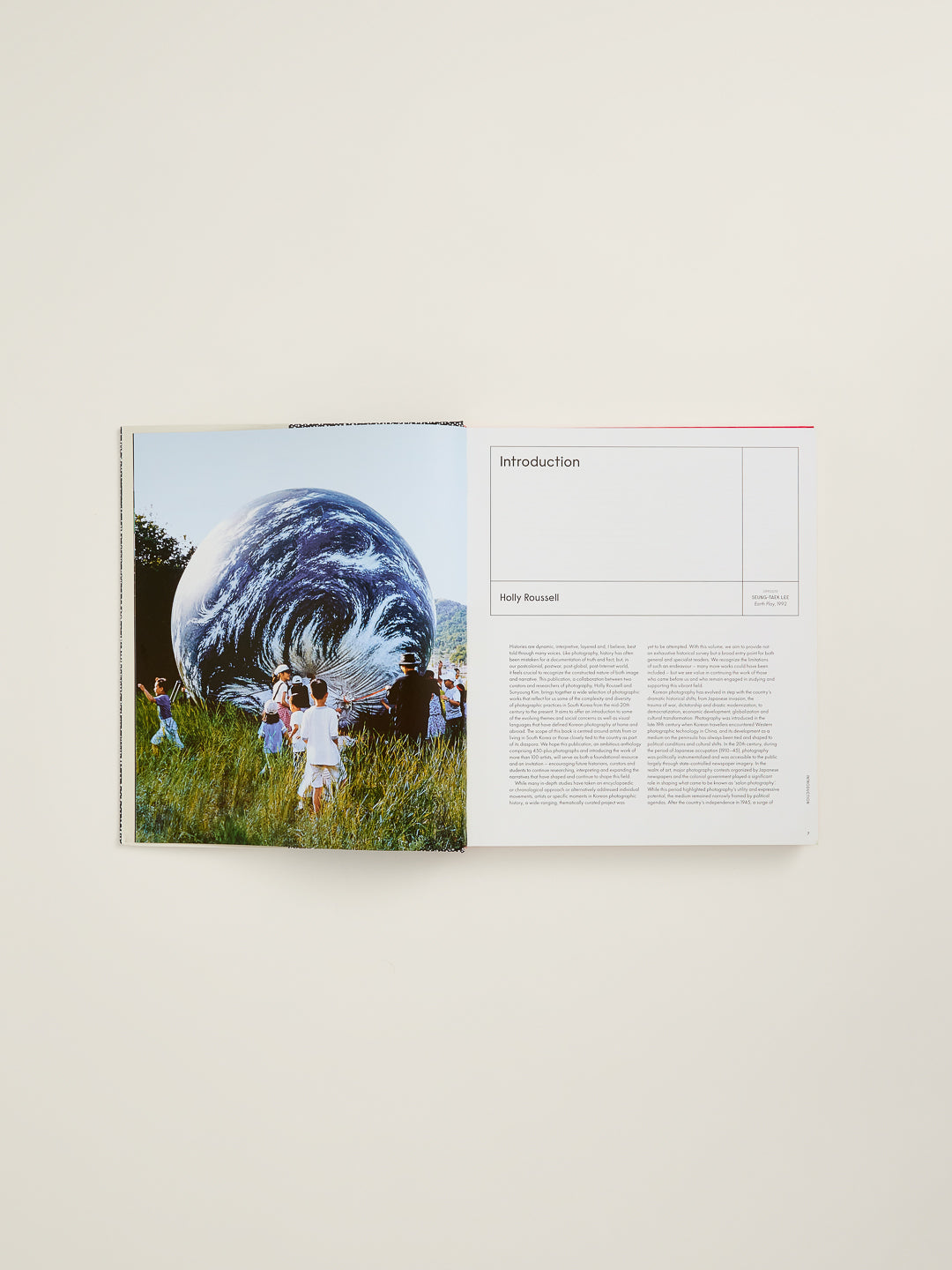 Sunyoung Kim & Holly Roussel - Shine Brightly : Korean Photography since 1957