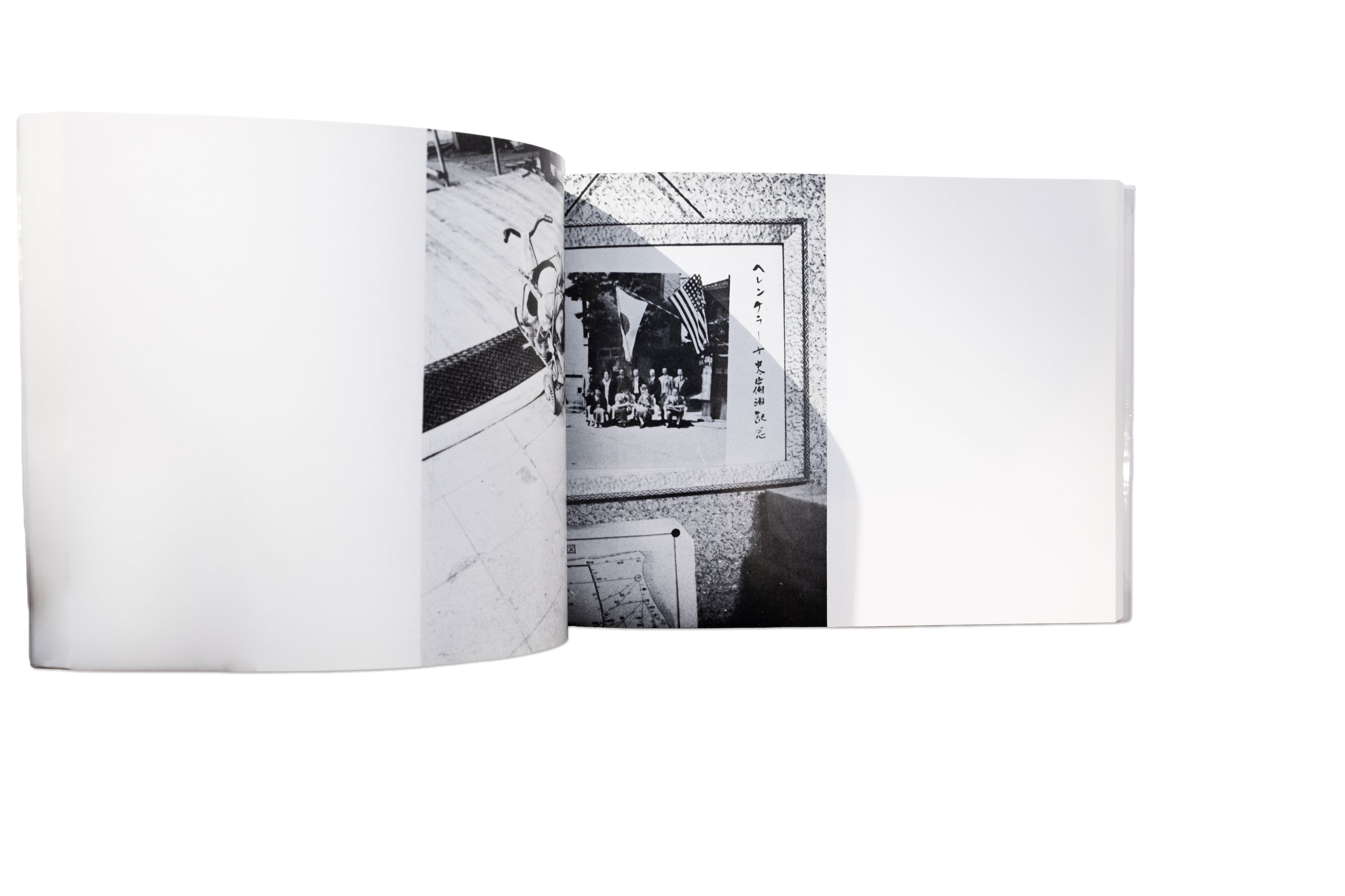 Nobuyoshi Araki - Okinawa (Zoku senchimentaru na tabi, Okinawa-Hen)