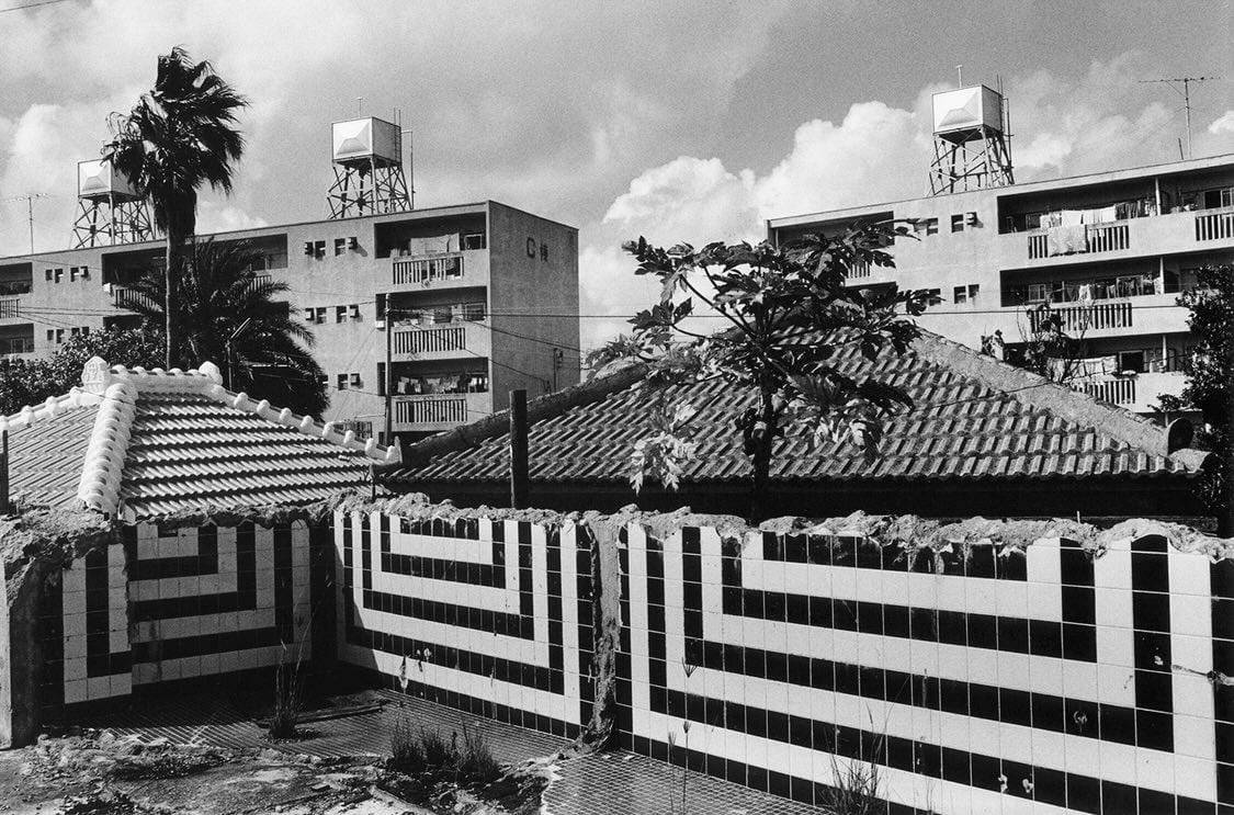 Koji Onaka - Distance