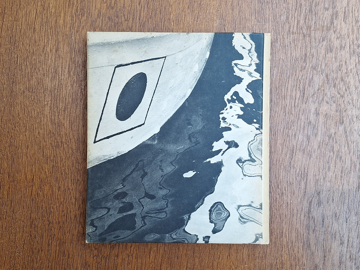 Shomei Tomatsu - <11：02> Nagasaki