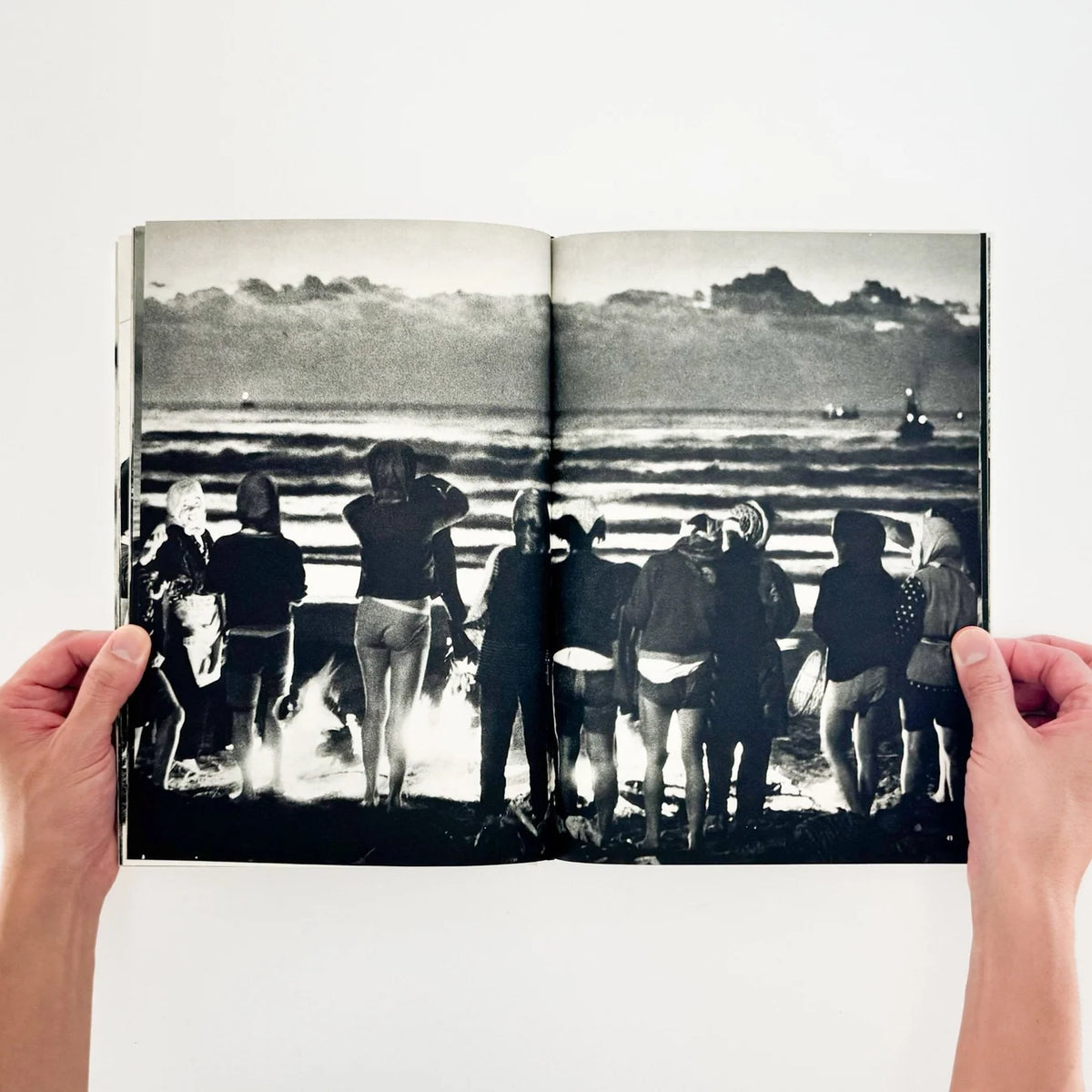 Yoshiro Koseki - Kujukurihama (People Living by the Sea)