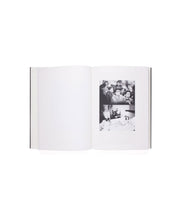 Charger l&#39;image dans la galerie, Nobuyoshi Araki - Araki Tokyo