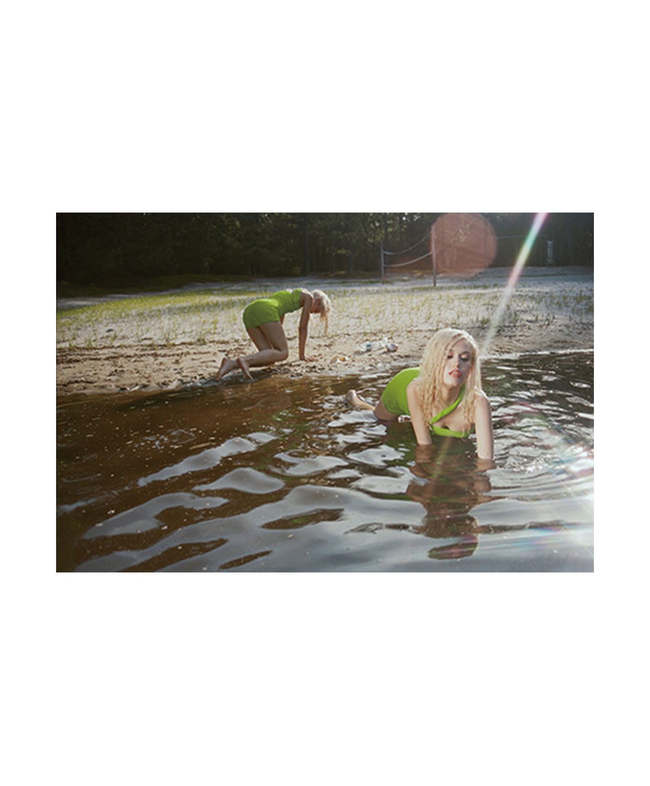 PETRA COLLINS - OMG ! IM BEING KILLED